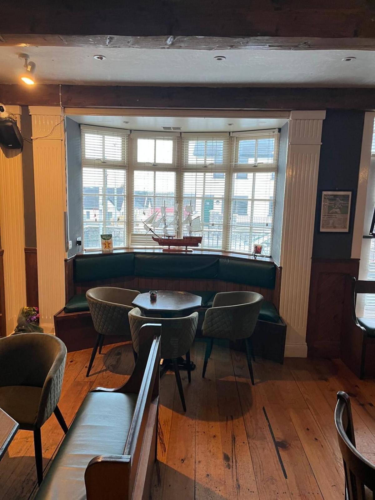 The Coach House Inn Moycullen Kültér fotó